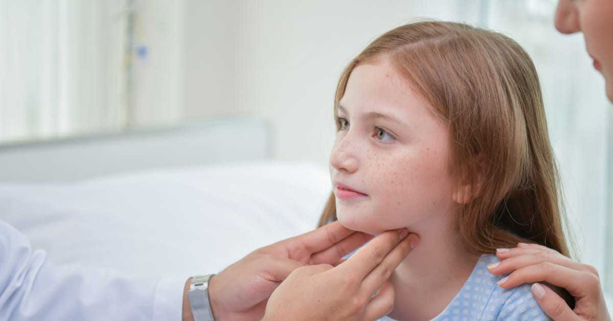 Hashimoto u dziecka – kiedy zgłosić się do endokrynologa dziecięcego?